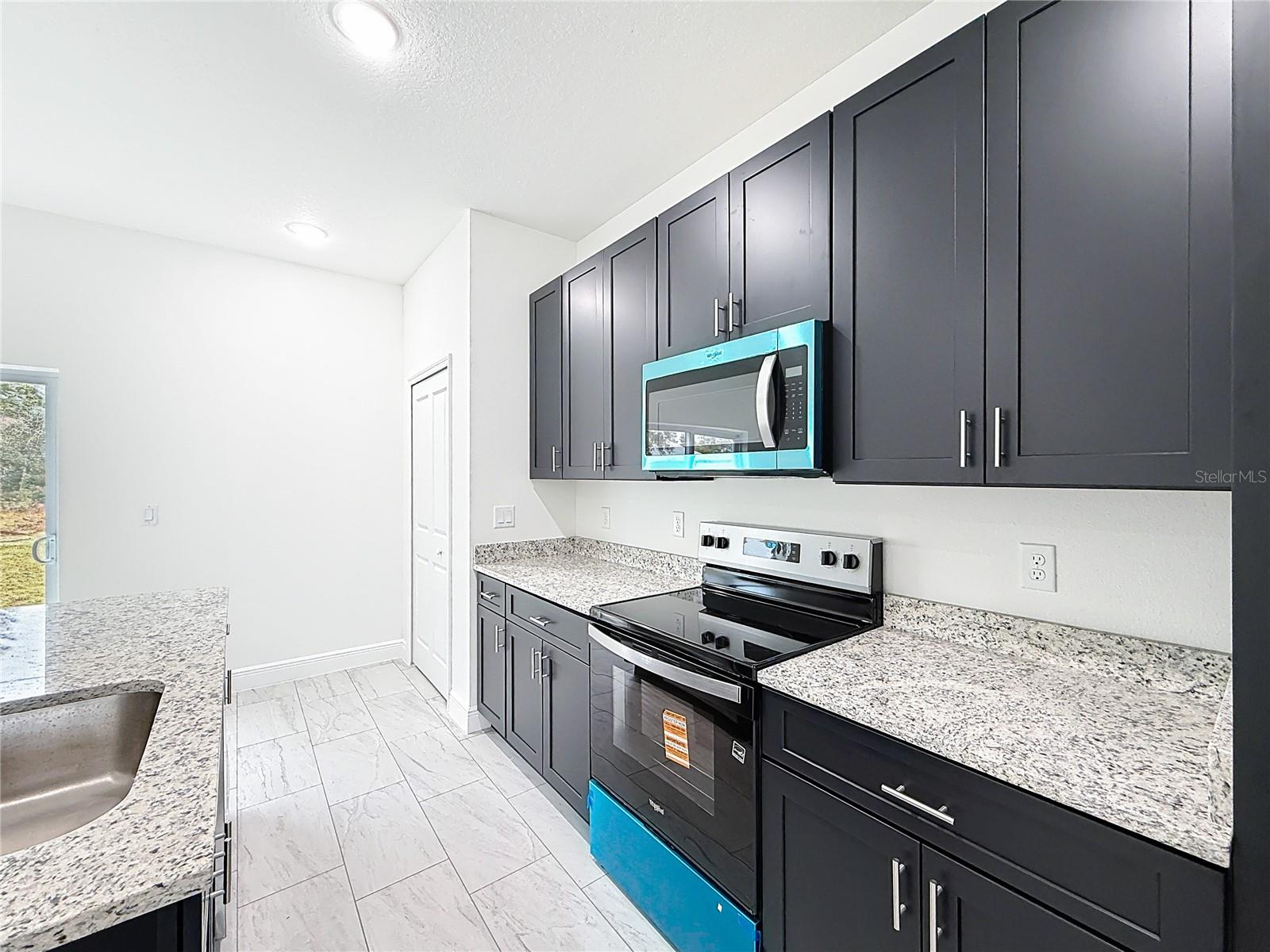 MARION OAKS UN 05 - Residential Lease