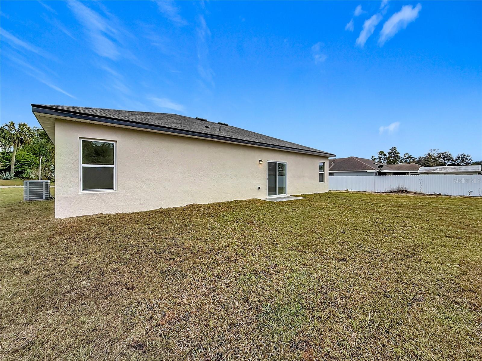 MARION OAKS UN 05 - Residential Lease