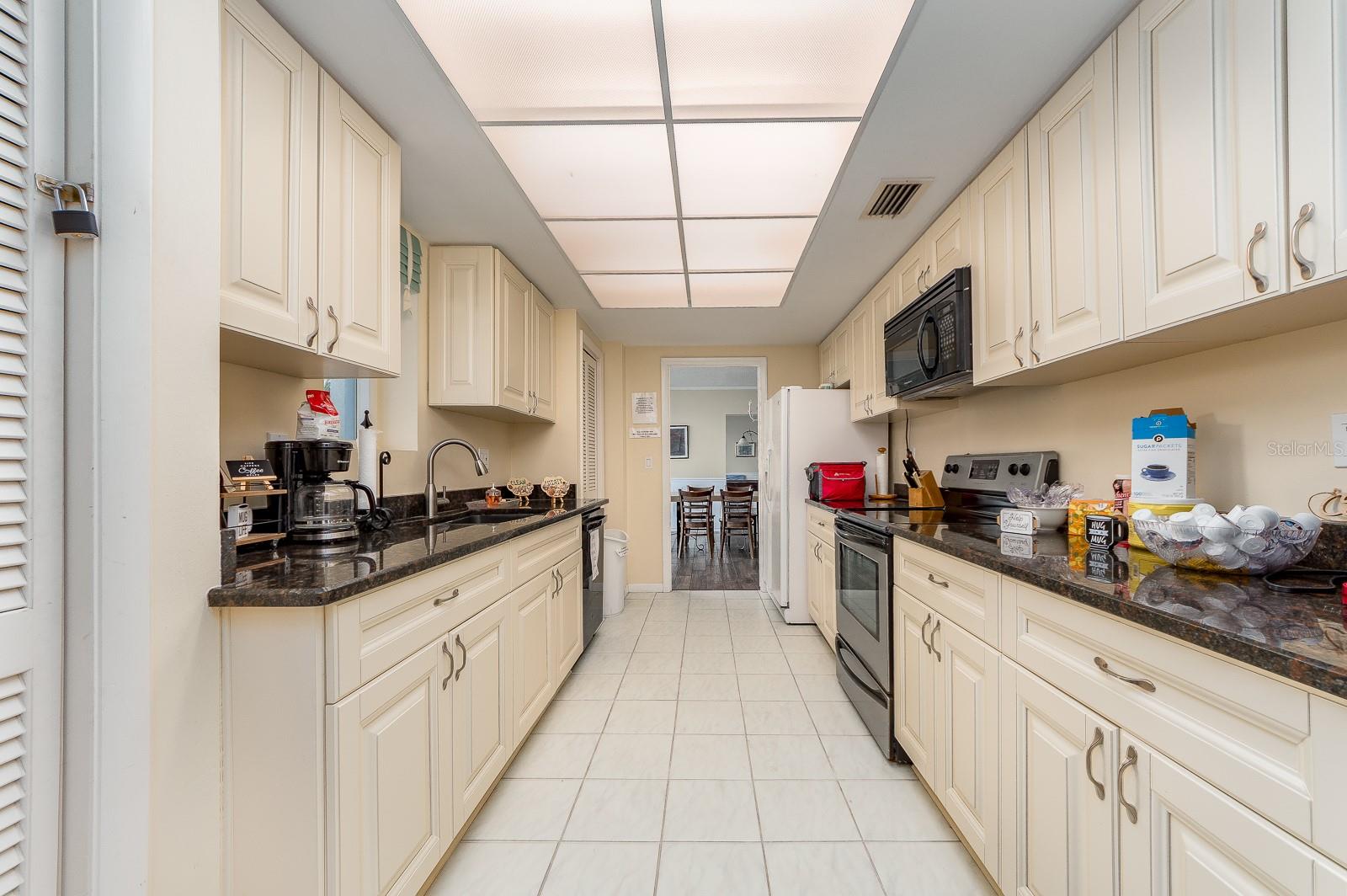 PIERCE 100 CONDO - Residential