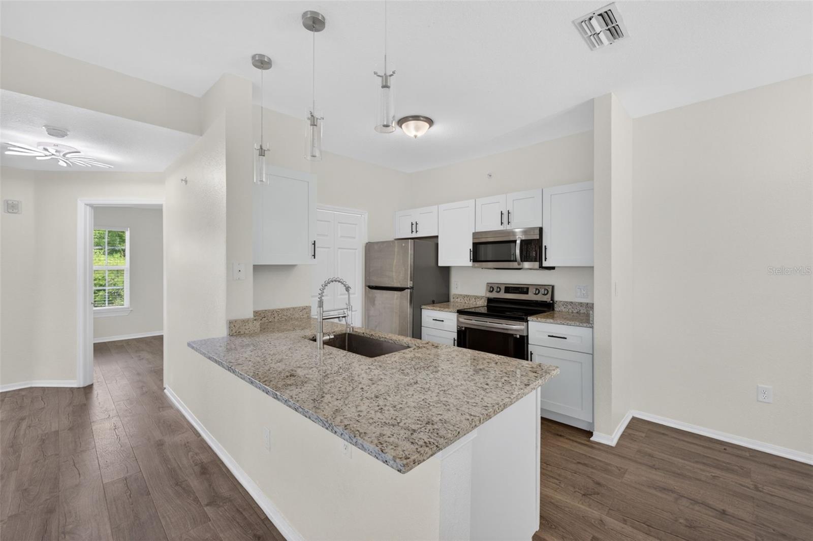 CYPRESS FAIRWAY CONDOS BLDG 6 - Residential