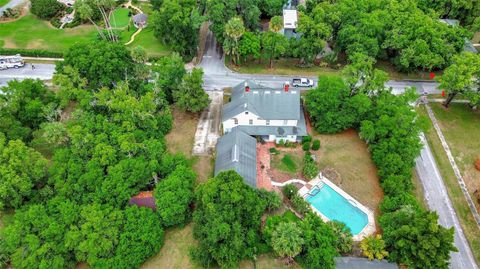 A home in DELAND