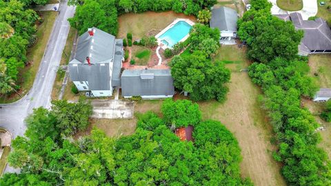 A home in DELAND