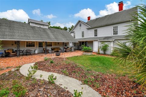 A home in DELAND