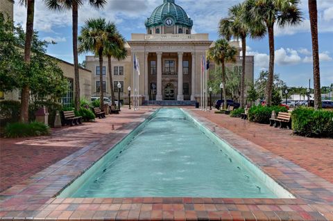 A home in DELAND