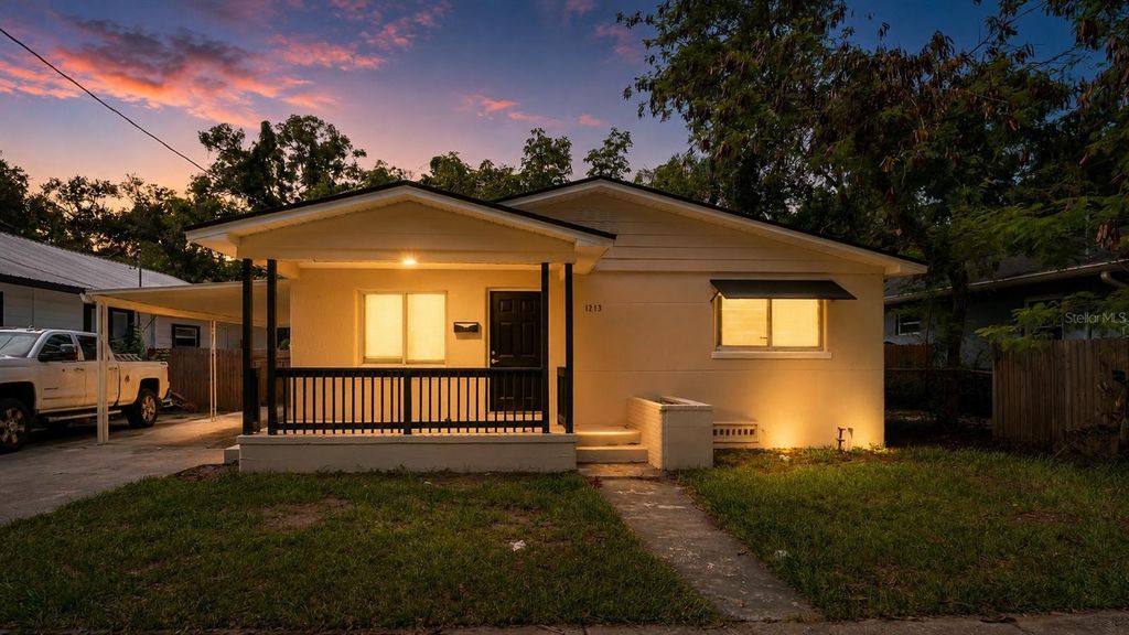 Photo of 1213 E 24th Avenue, Tampa, FL 33605 (MLS # TB8529867)