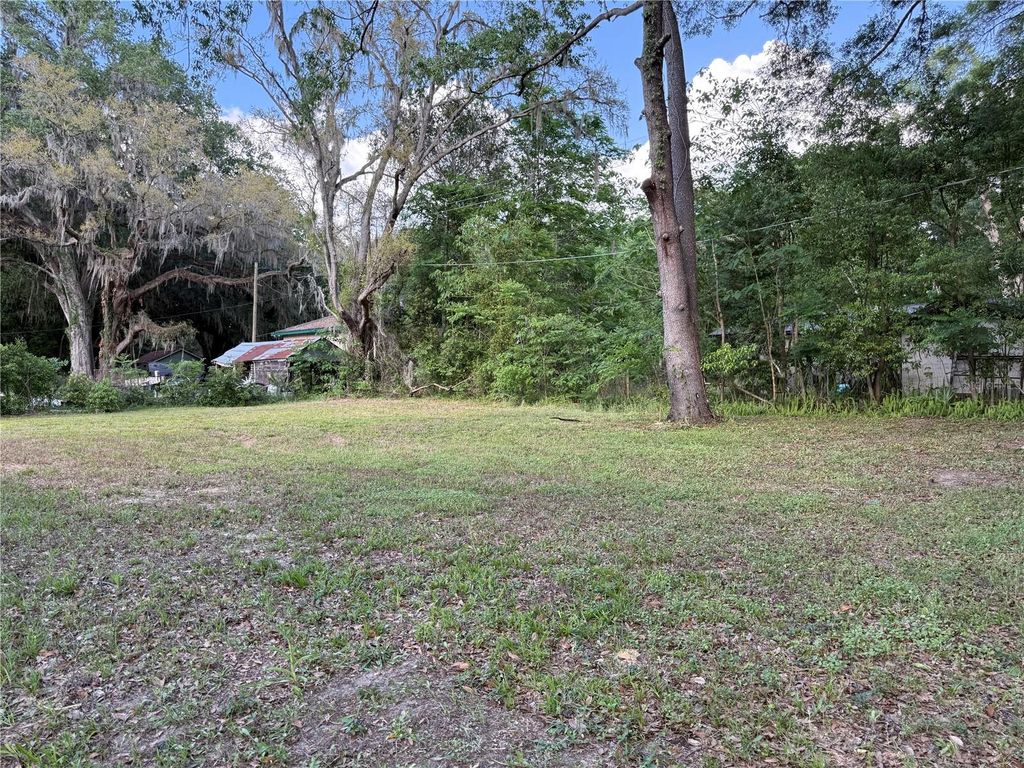 Photo of 11667 SE 60th Avenue, Belleview, FL 34420 (MLS # OM722150)