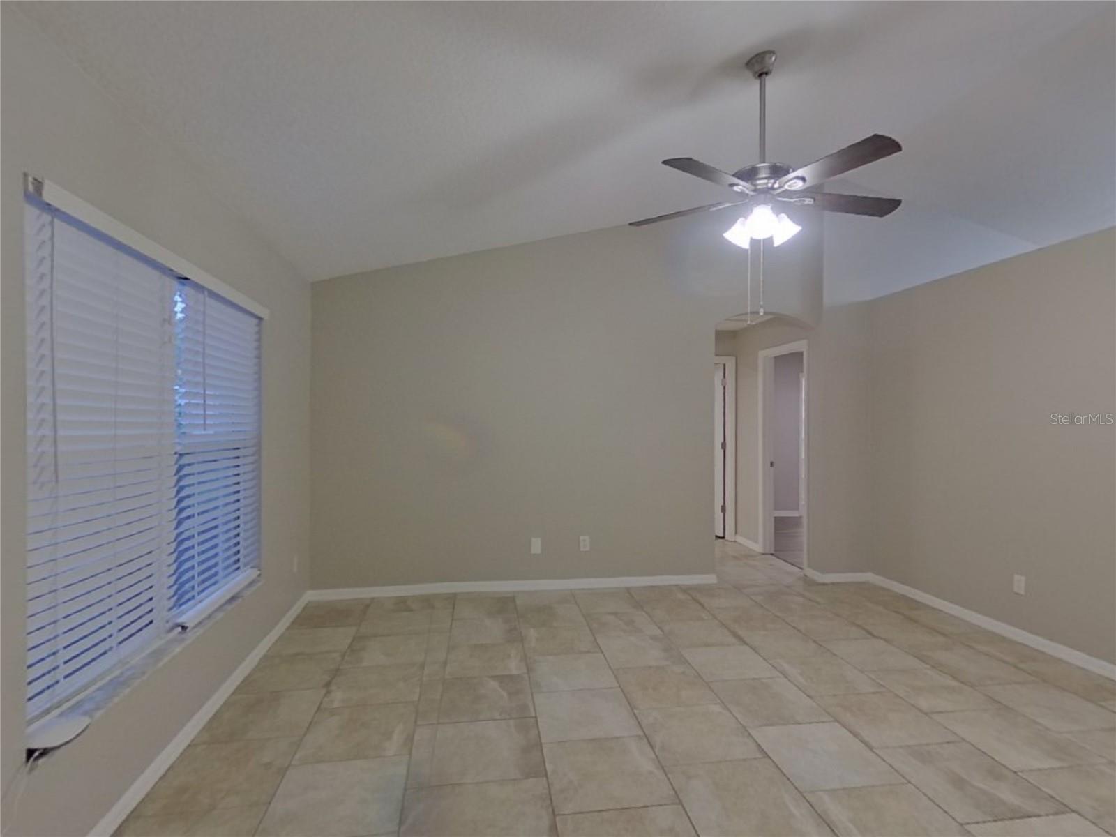 MINNEOLA QUAIL VALLEY PH 02 LT 101 - Residential Lease