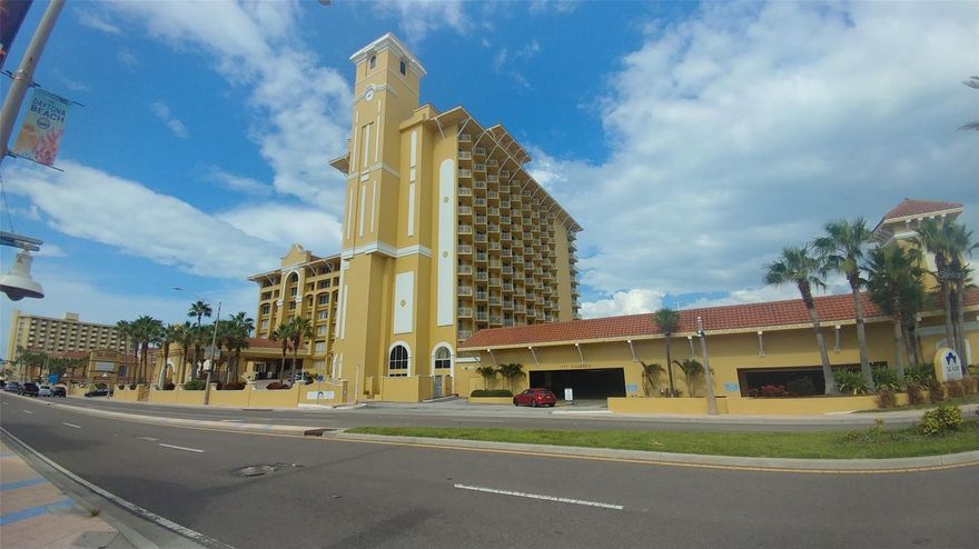SE VIEWS FROM THE BALCONY OF THE OCEAN, BOARDWALK, RIVER AND CITY. 2 QUEEN BEDS CHERRY WOOD CABINETS AND GRANITE IN THE KITCHEN, LARGE SCREEN PLASMA TV. AMENITIES INCLUDE A EUROPEAN SPA COMPLETE WITH SALON. FITNESS CENTER, HEATED POOL, LOUNGE, RESTAURANT, AND CONVENTION CENTER. CLOSE TO OCEANWALK ENTERTAINMENT COMPLEX, RESTAURANTS, SHOPPING, BARS AND CLUBS. ;Water: City