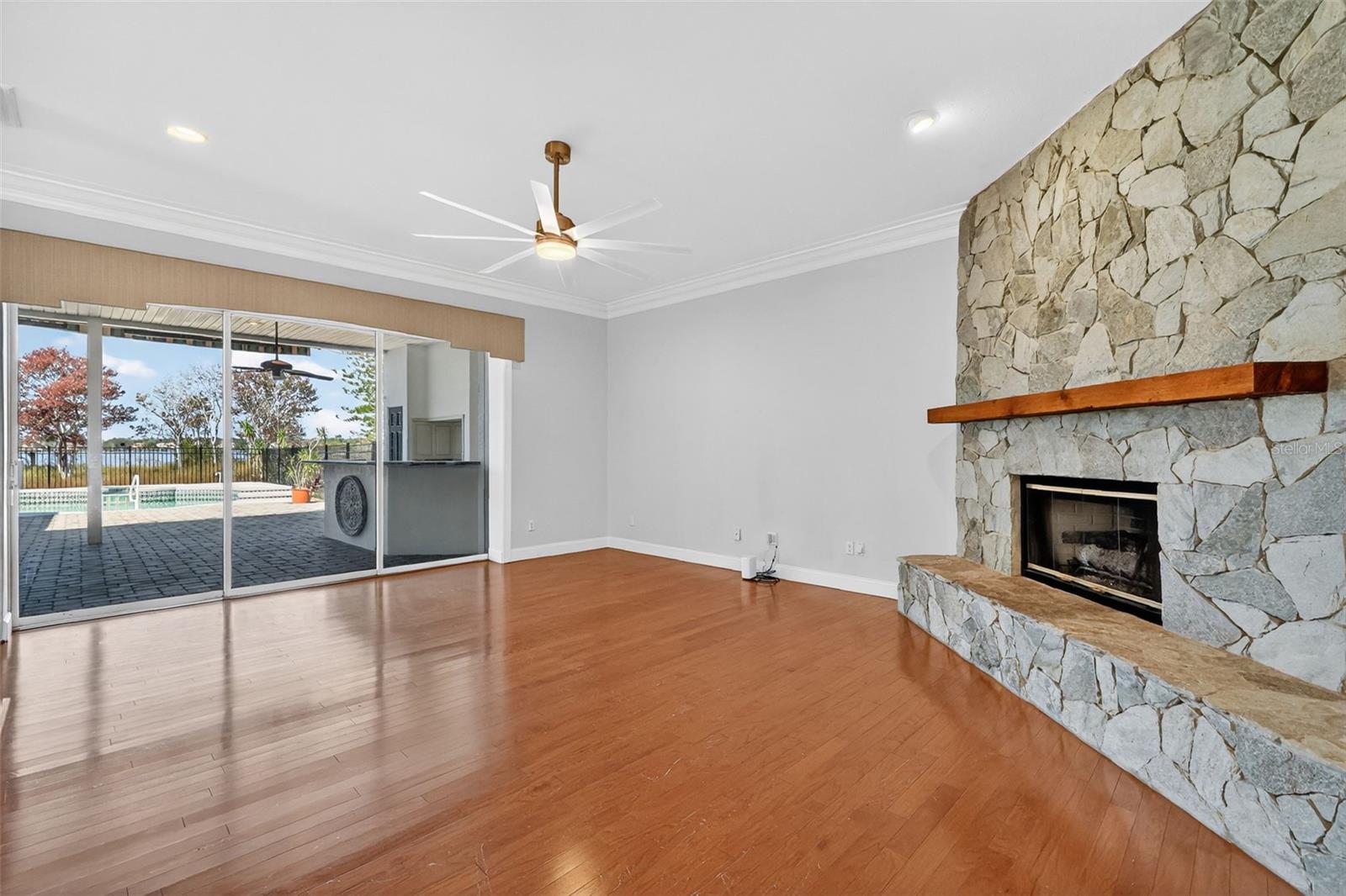 COUNTRY CLUB MOUNT DORA - Residential