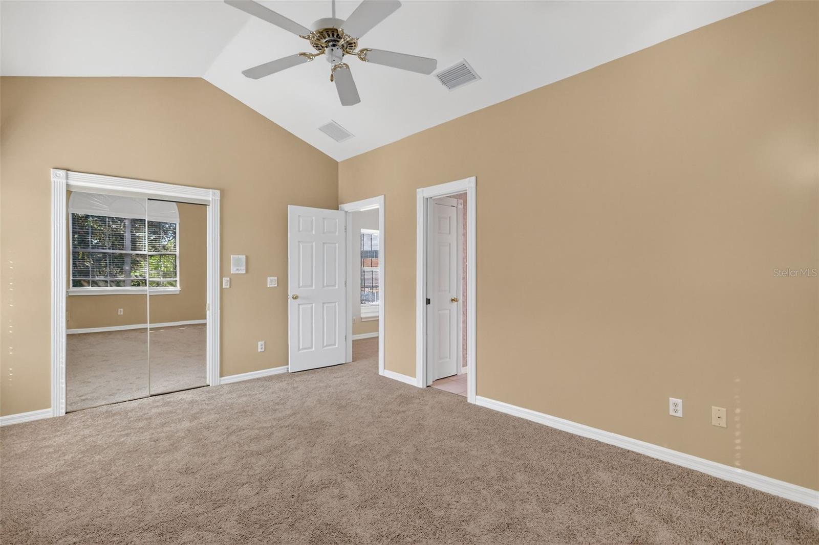 COUNTRY CLUB MOUNT DORA - Residential