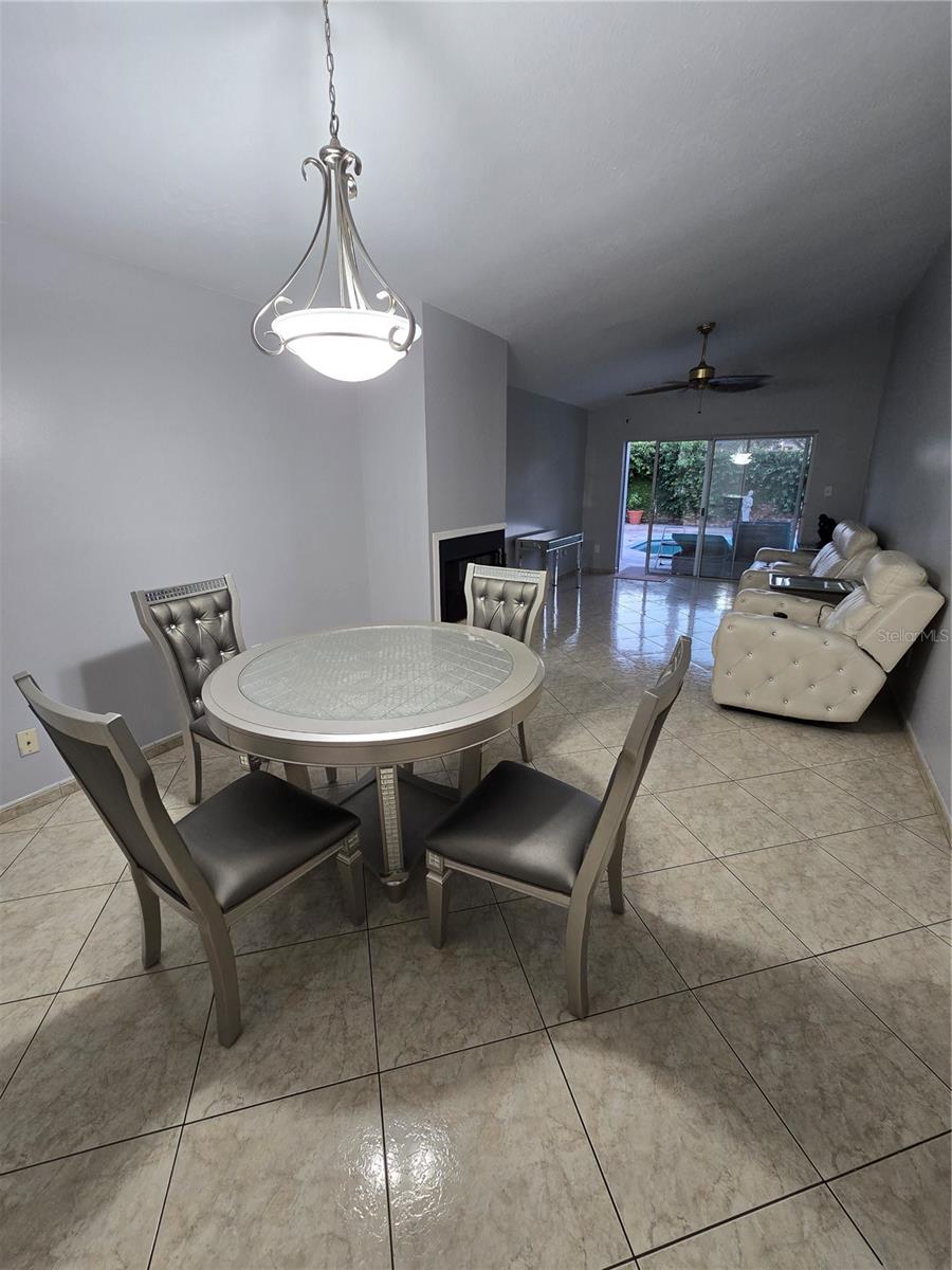 927 GRAND CAYMAN COURT
