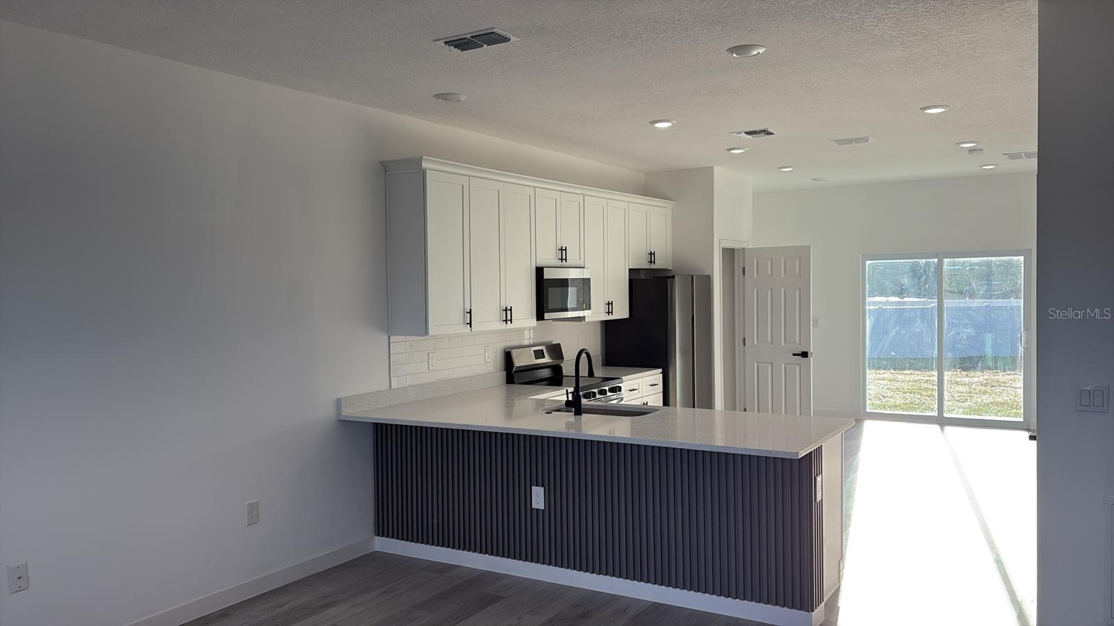 POINCIANA NEIGHBORHOOD 6 VILLAGE 7 PB 61 PGS 29/5 - Residential Lease