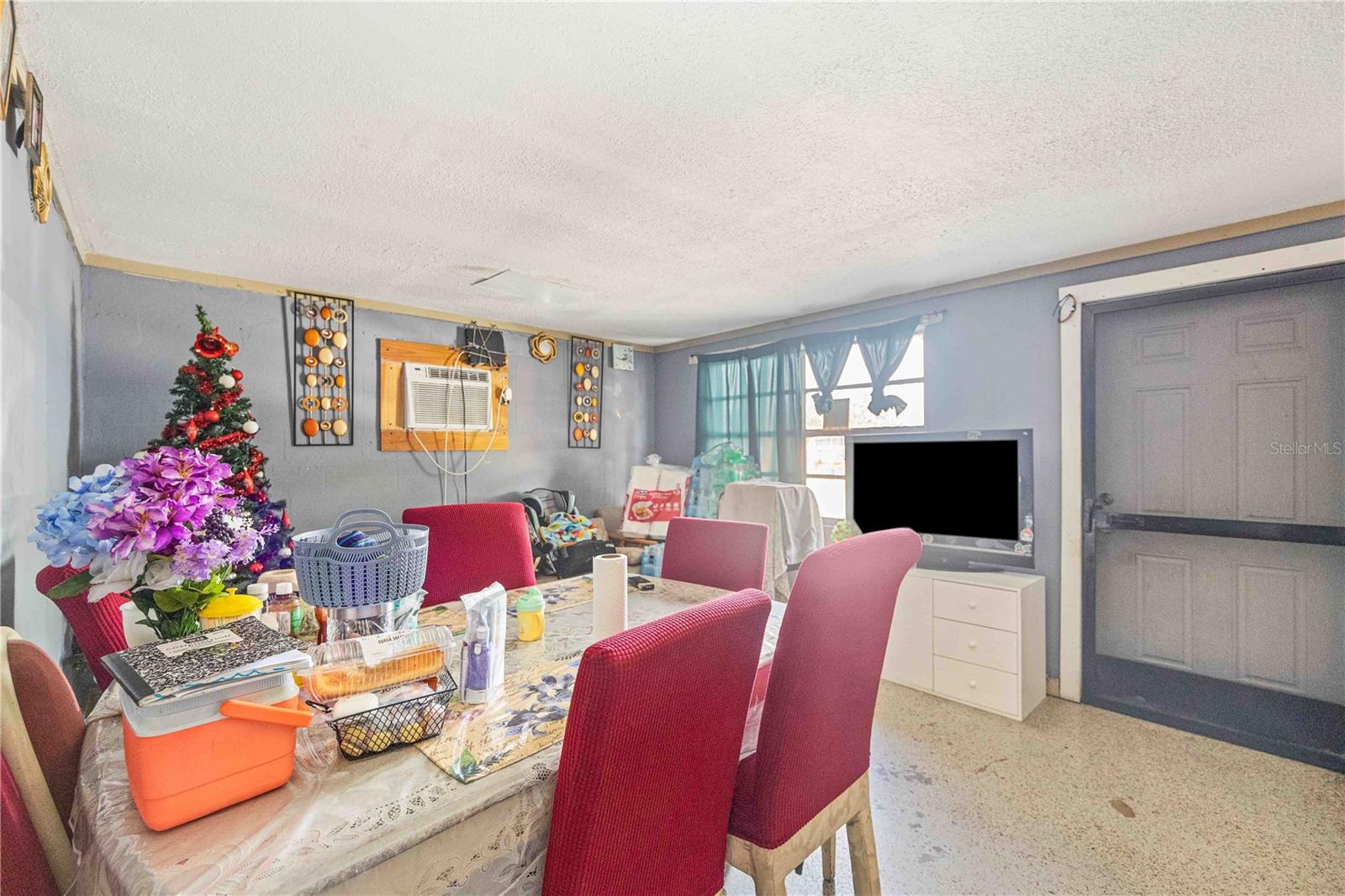 NEWTOWN FARMS - Commercial Sale