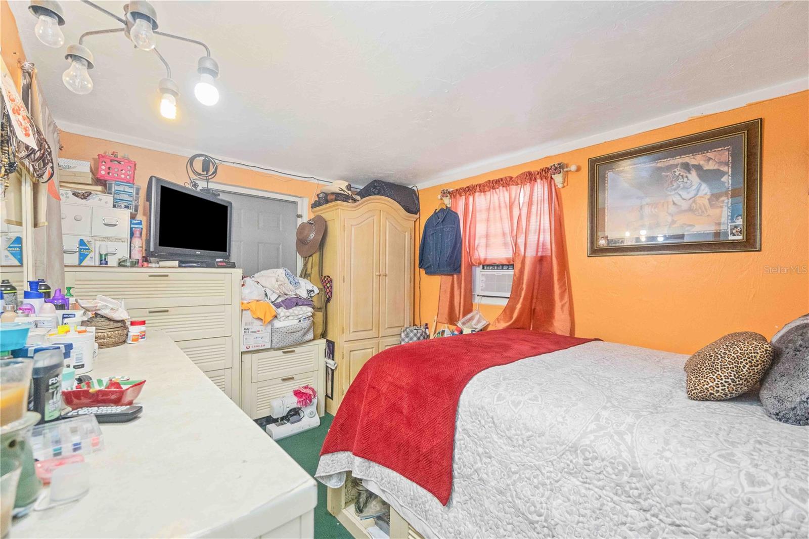 NEWTOWN FARMS - Commercial Sale