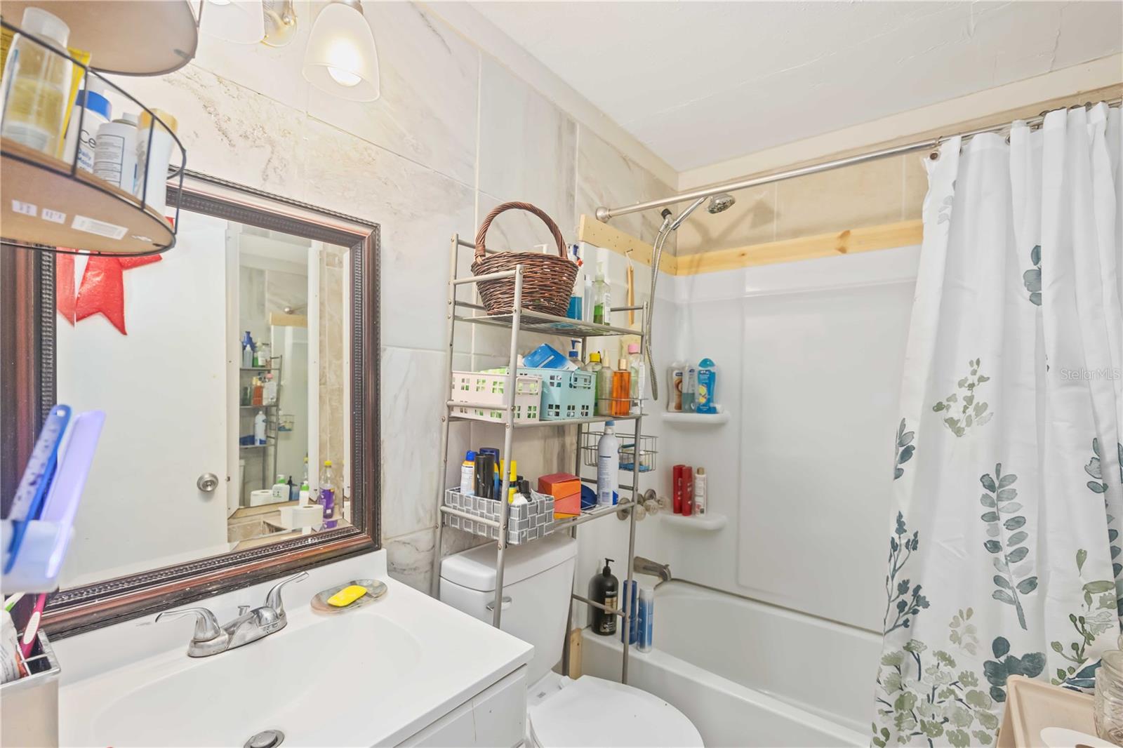 NEWTOWN FARMS - Commercial Sale