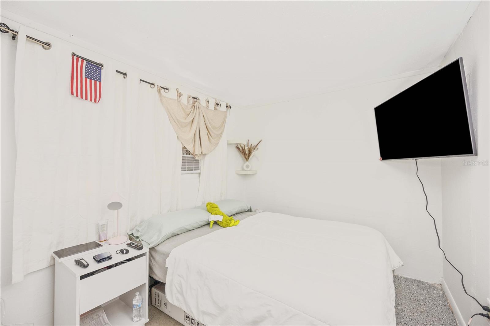 NEWTOWN FARMS - Commercial Sale