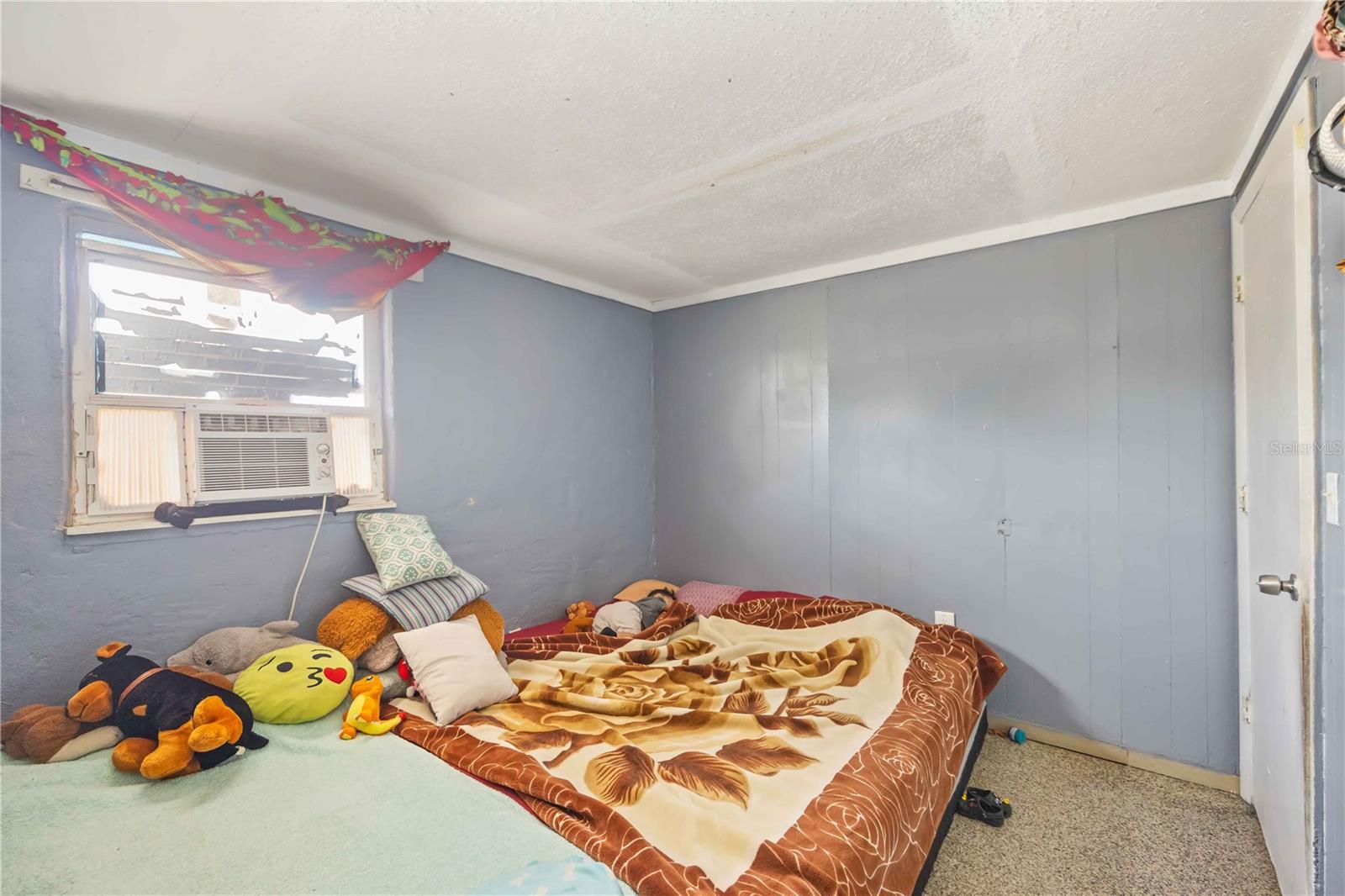 NEWTOWN FARMS - Commercial Sale