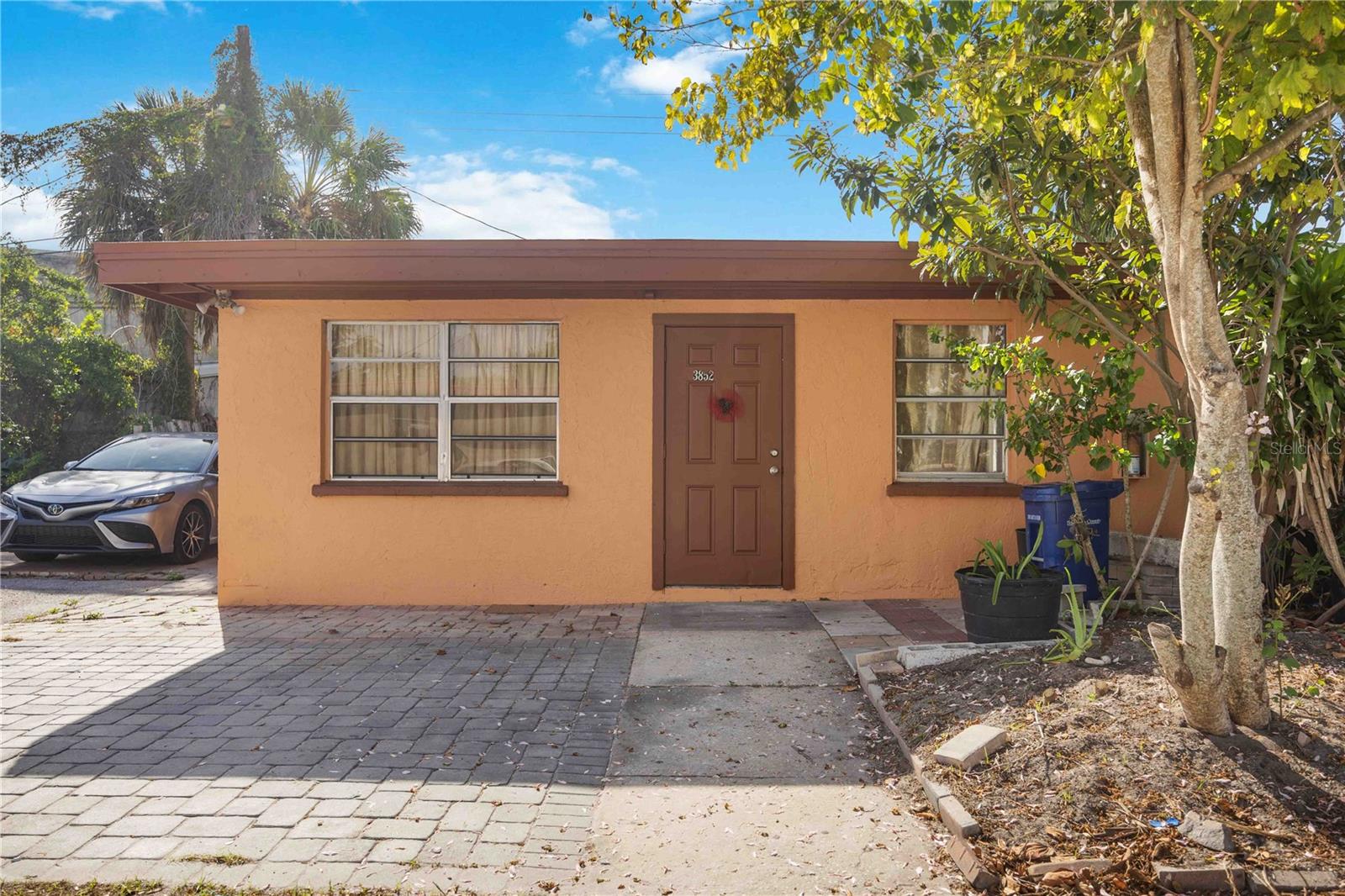 NEWTOWN FARMS - Commercial Sale