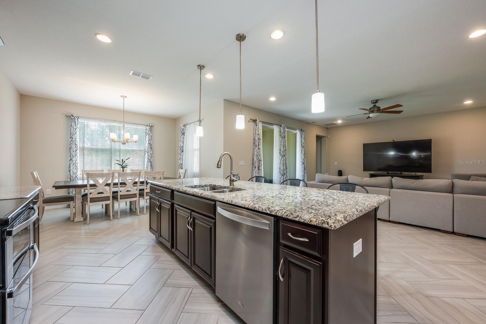 2938 BUSHMEAD COURT