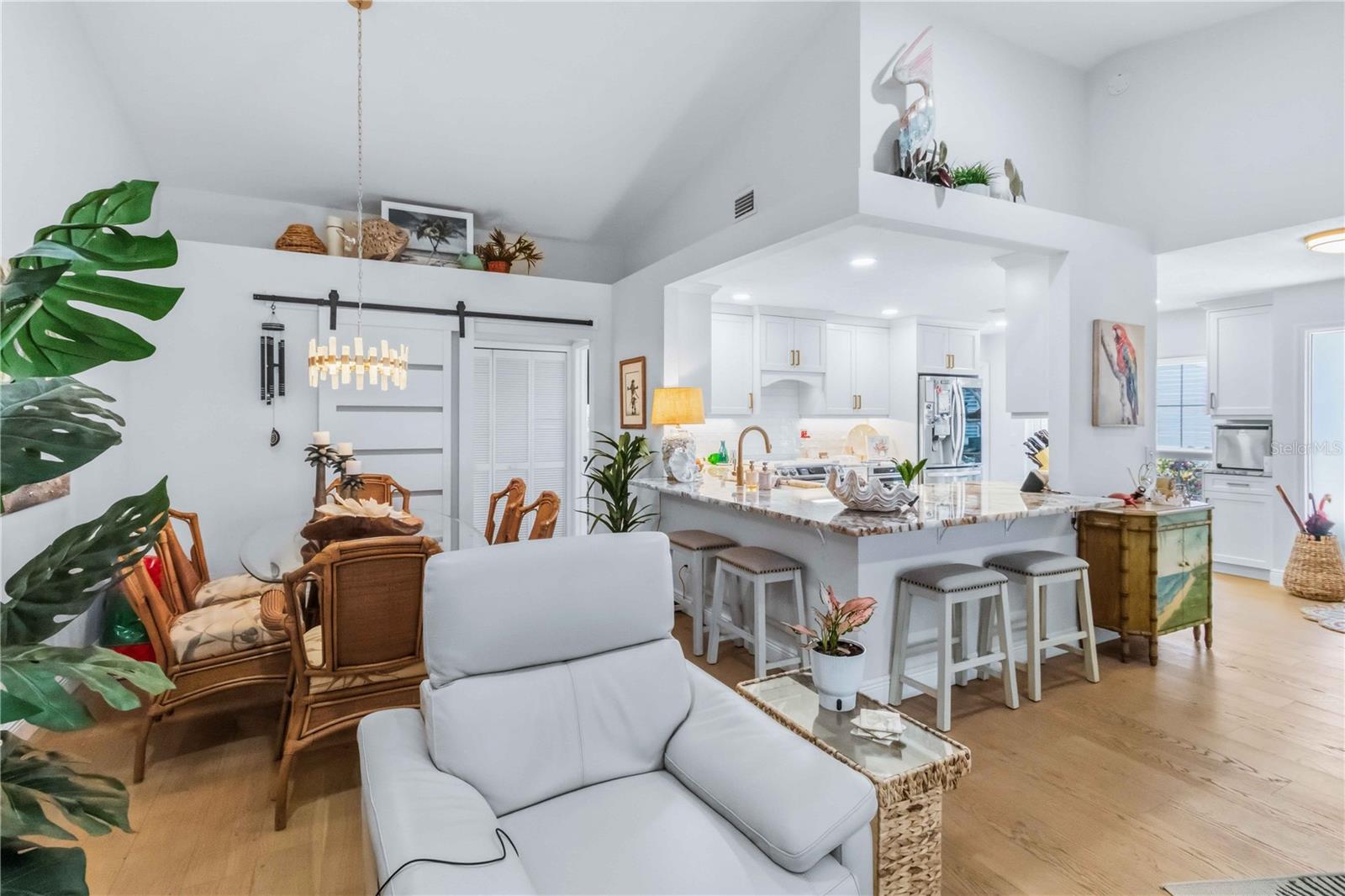 VILLAS OF LAKE ARBOR - Residential