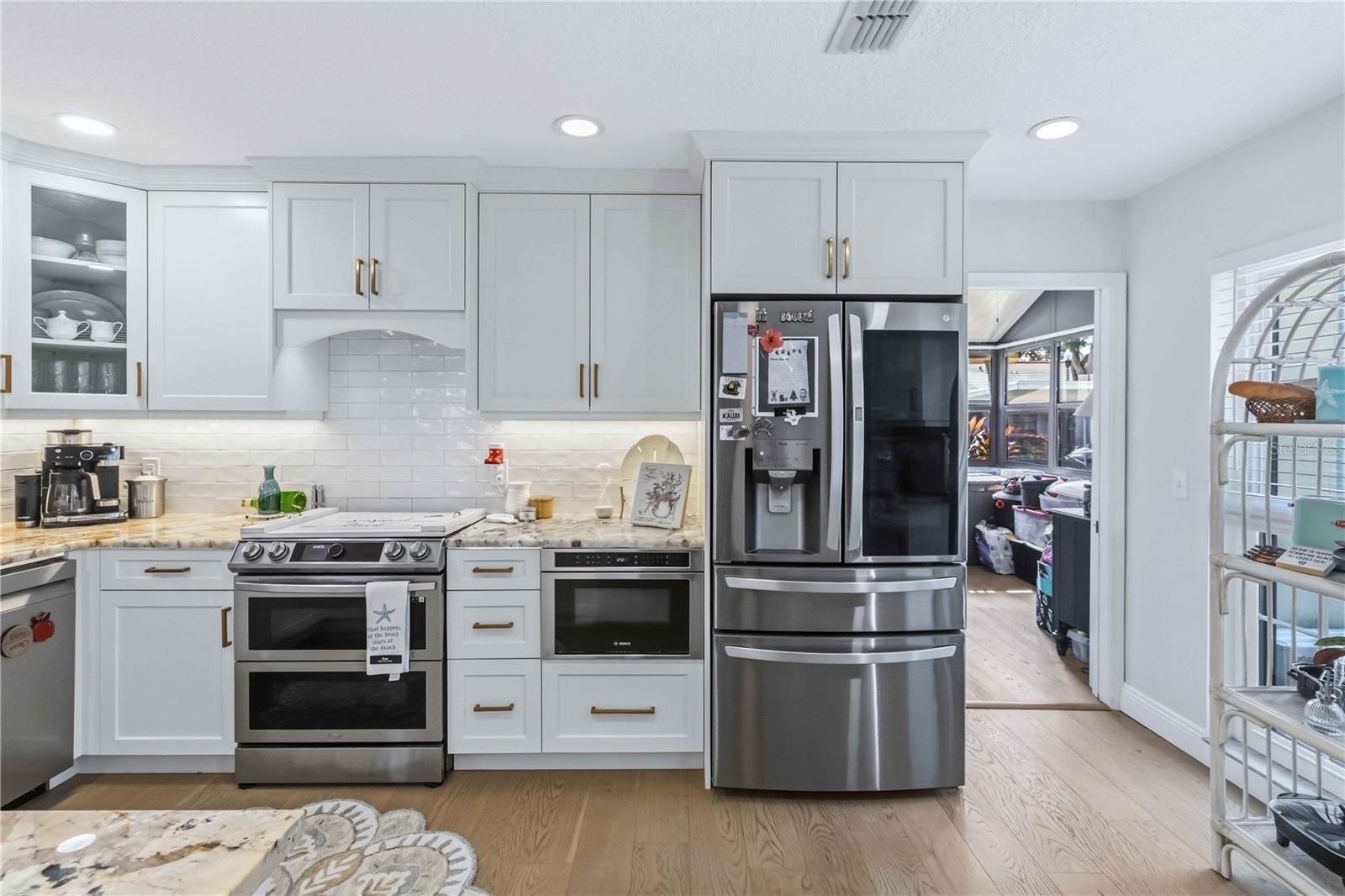 VILLAS OF LAKE ARBOR - Residential