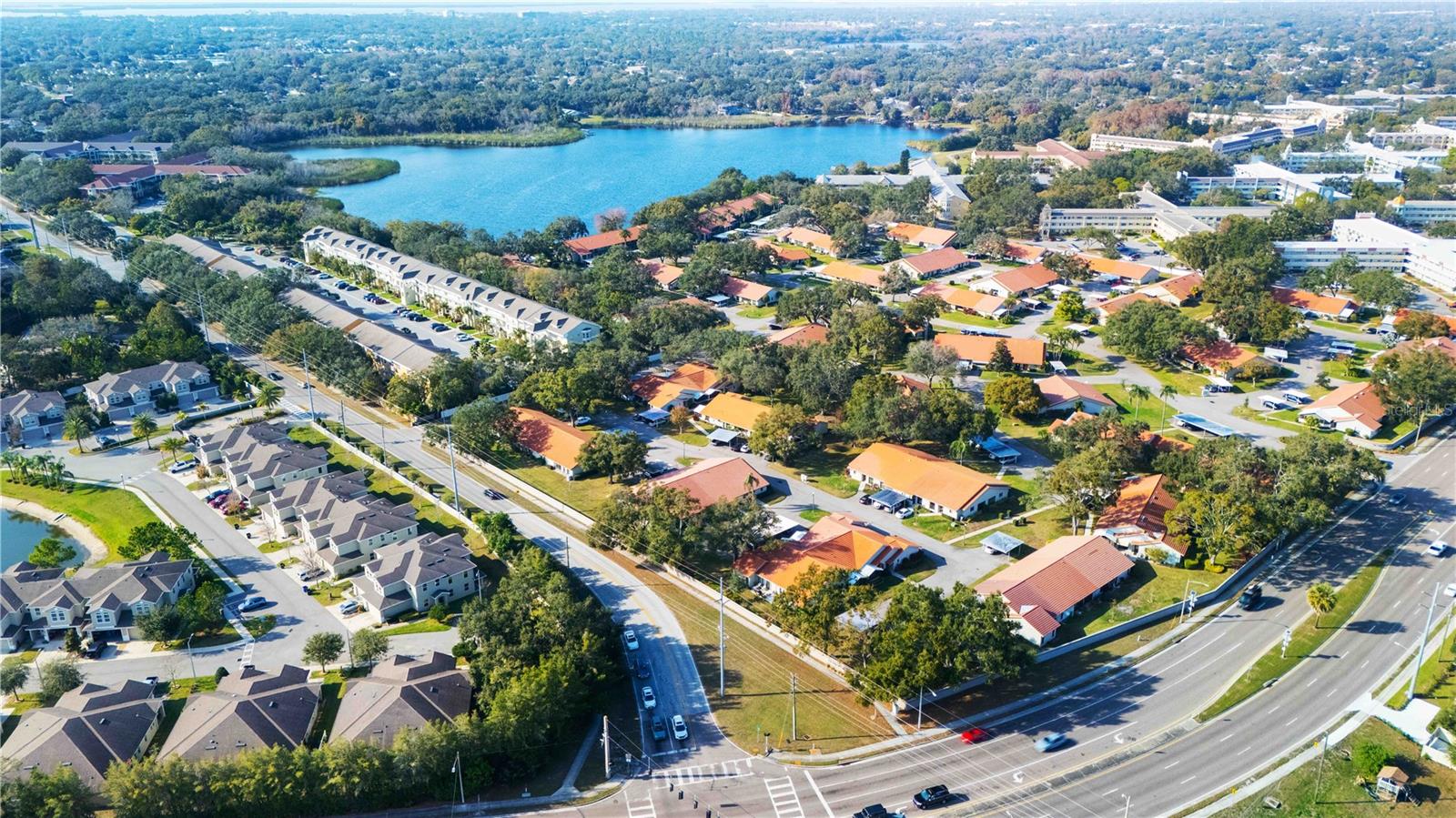 VILLAS OF LAKE ARBOR - Residential