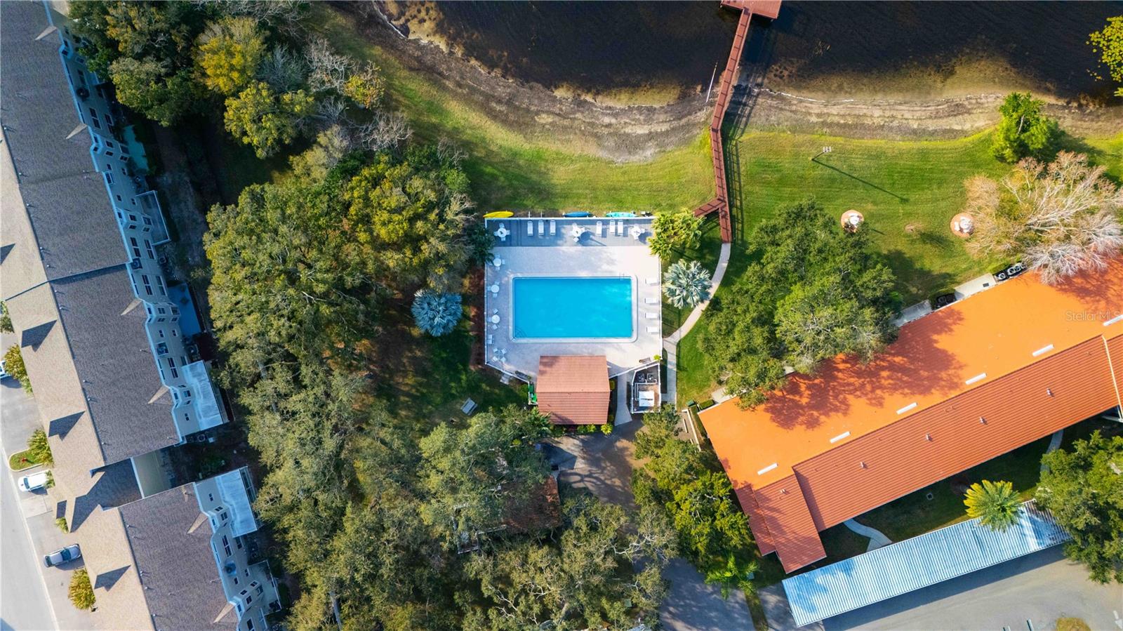 VILLAS OF LAKE ARBOR - Residential