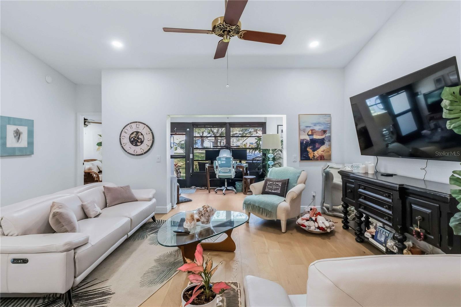 VILLAS OF LAKE ARBOR - Residential