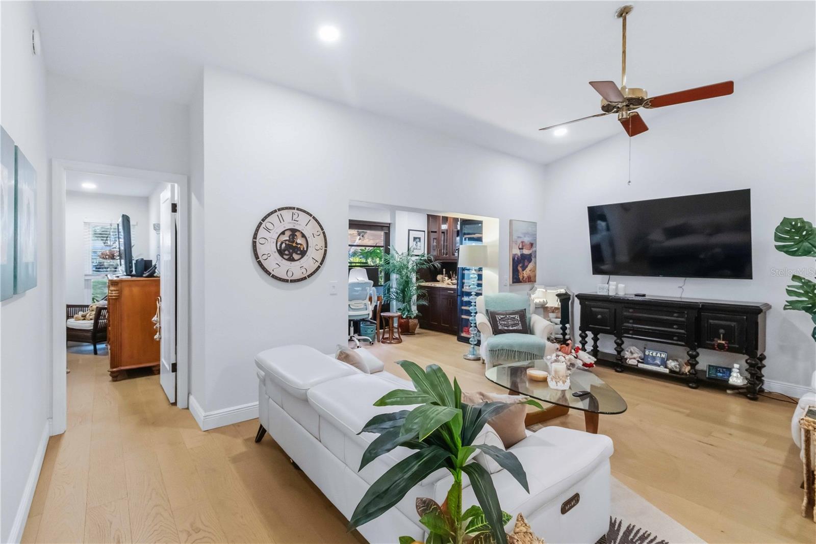 VILLAS OF LAKE ARBOR - Residential