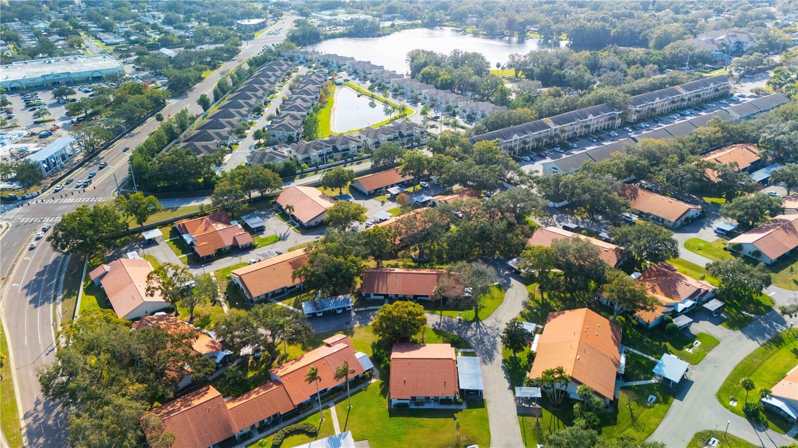 VILLAS OF LAKE ARBOR - Residential