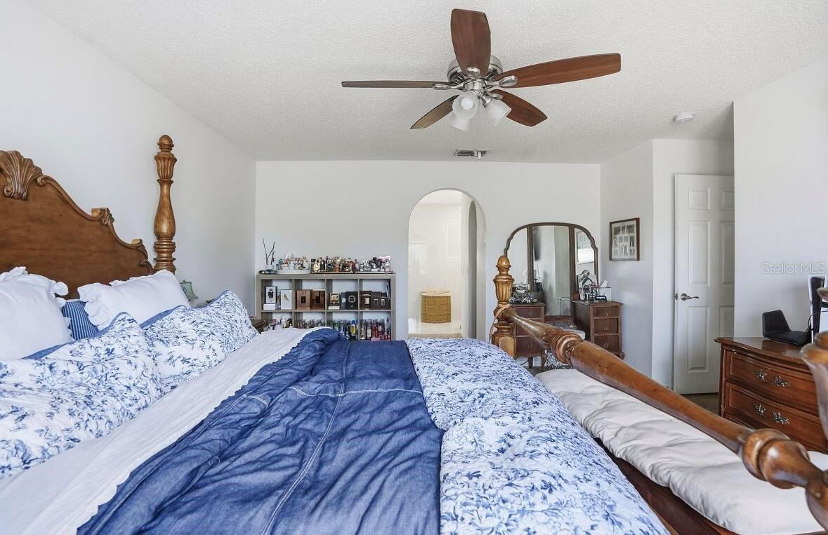 ROYAL HIGHLANDS - Residential