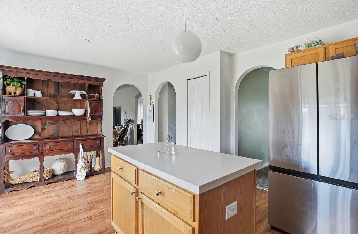 ROYAL HIGHLANDS - Residential