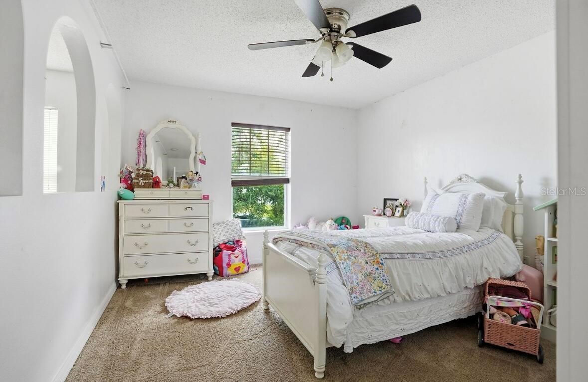 ROYAL HIGHLANDS - Residential