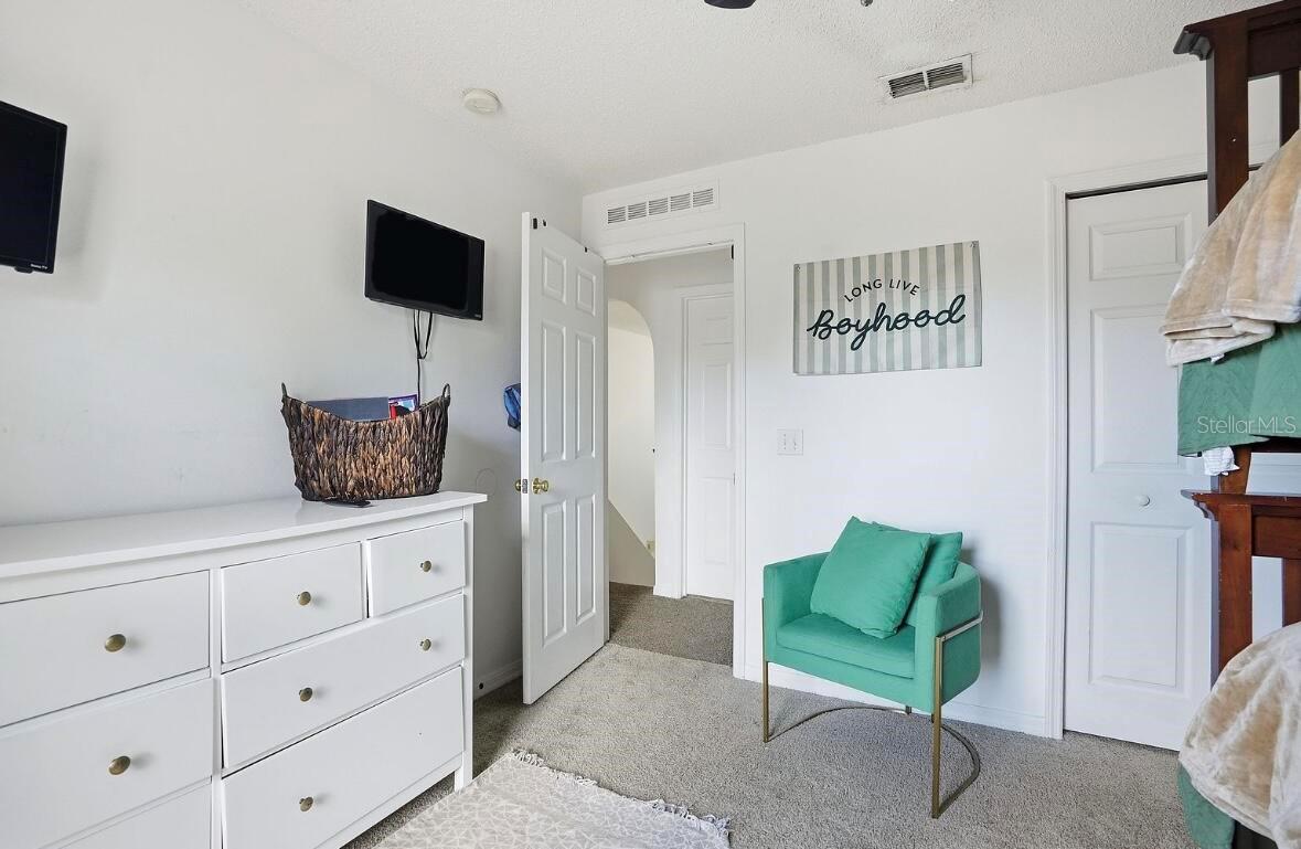 ROYAL HIGHLANDS - Residential