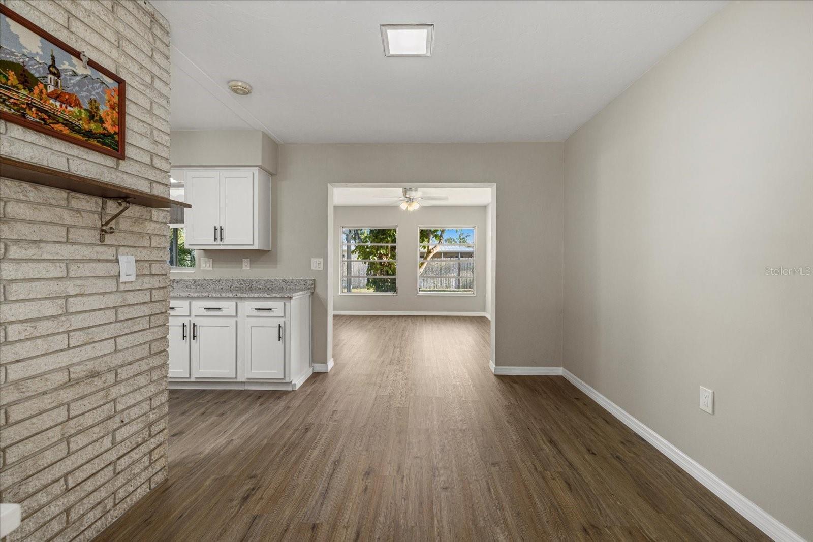 BEACH MANOR - Residential Lease
