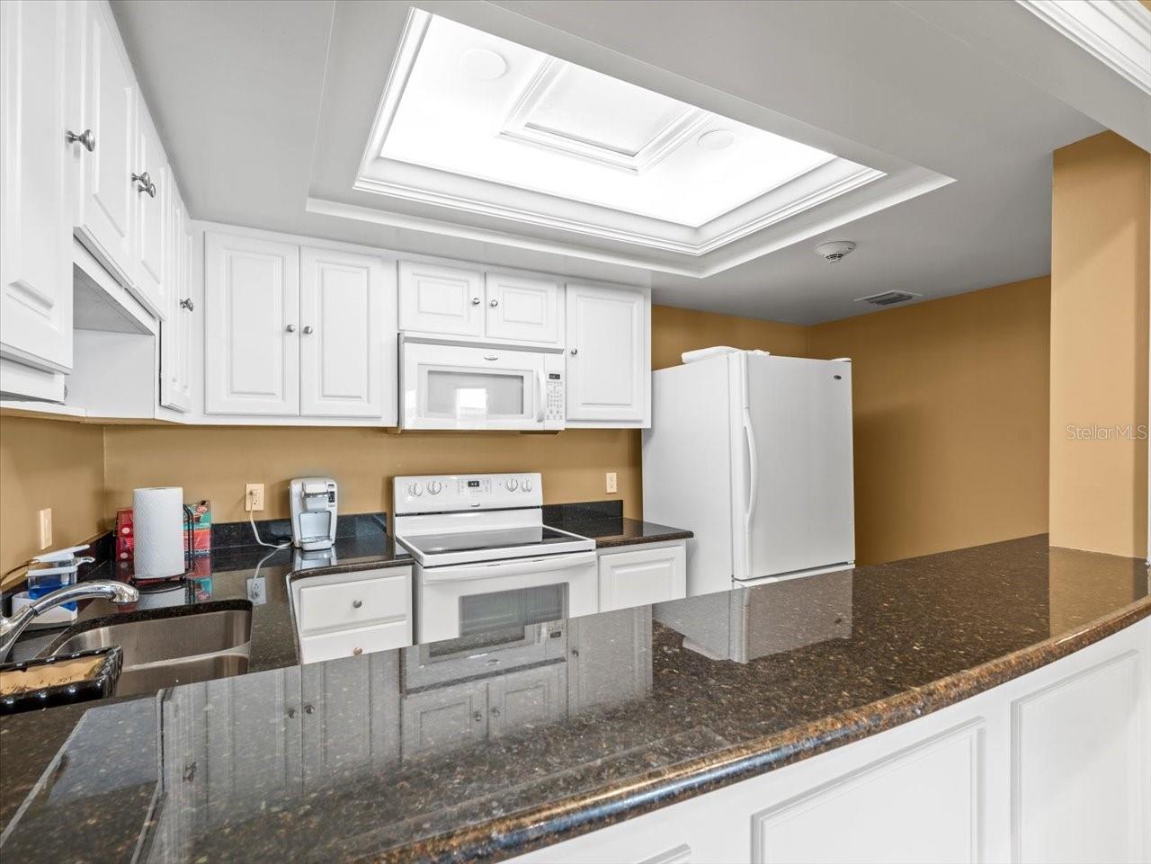 BAYSHORE DIPLOMAT A CONDOMINIU - Residential