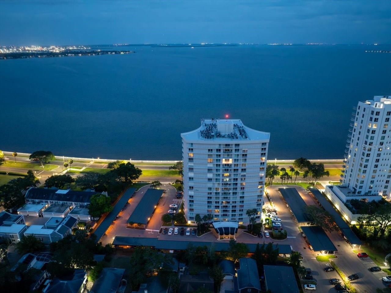 BAYSHORE DIPLOMAT A CONDOMINIU - Residential