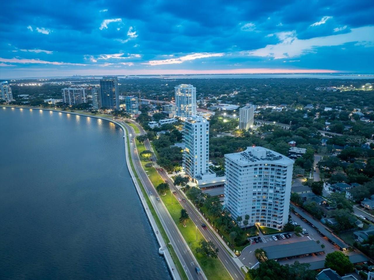 BAYSHORE DIPLOMAT A CONDOMINIU - Residential