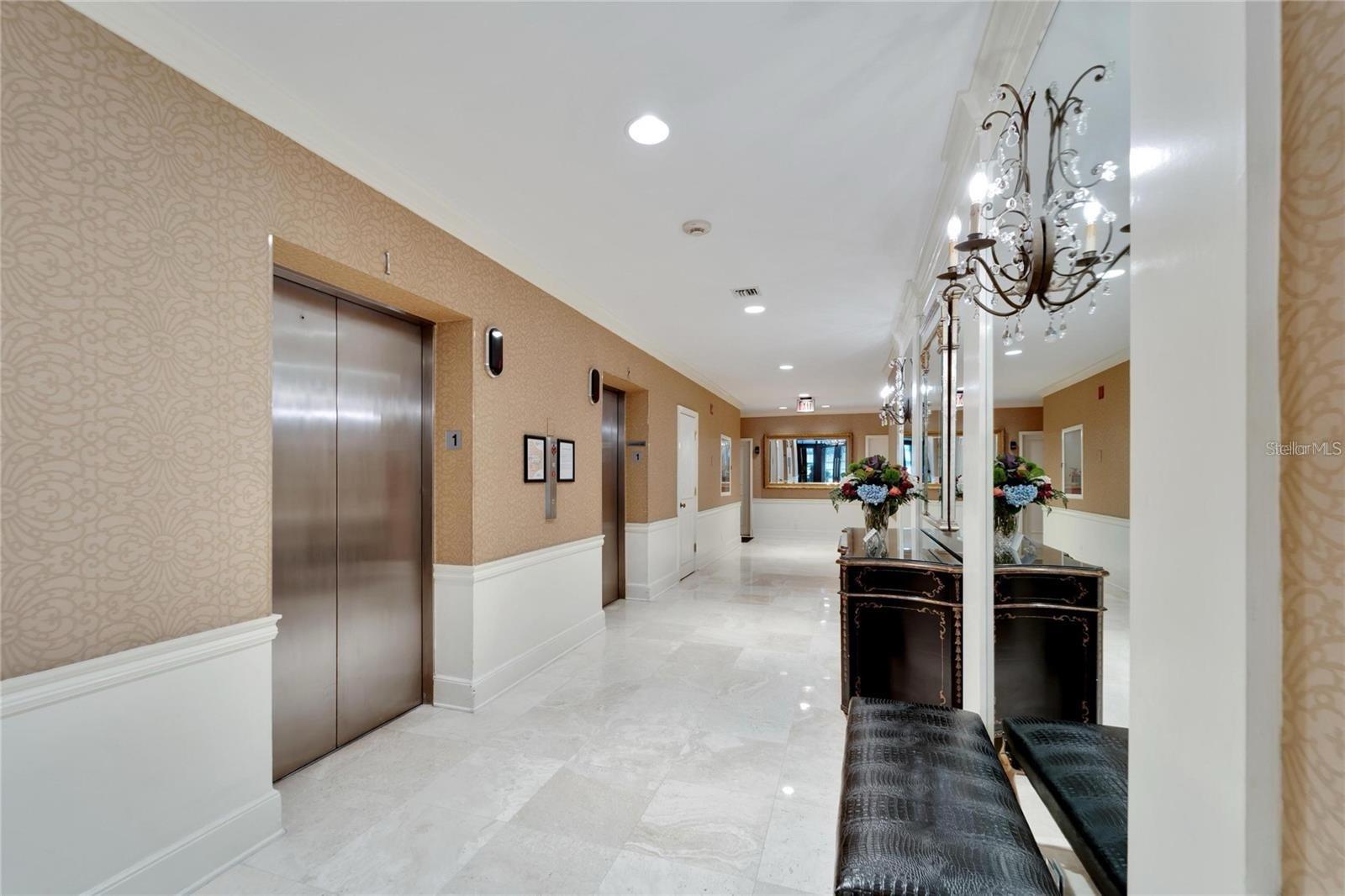 BAYSHORE DIPLOMAT A CONDOMINIU - Residential