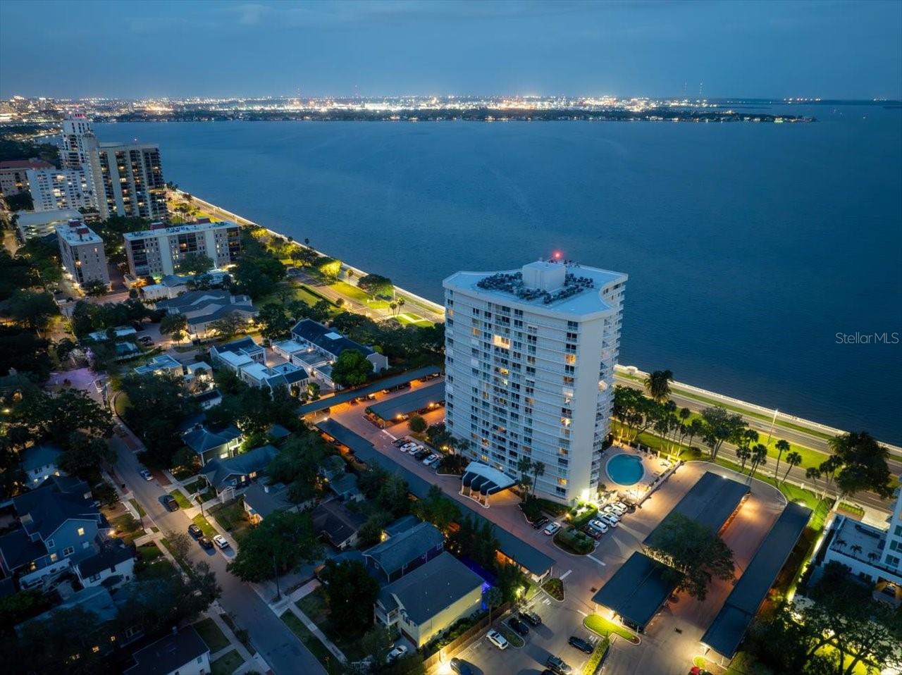 BAYSHORE DIPLOMAT A CONDOMINIU - Residential