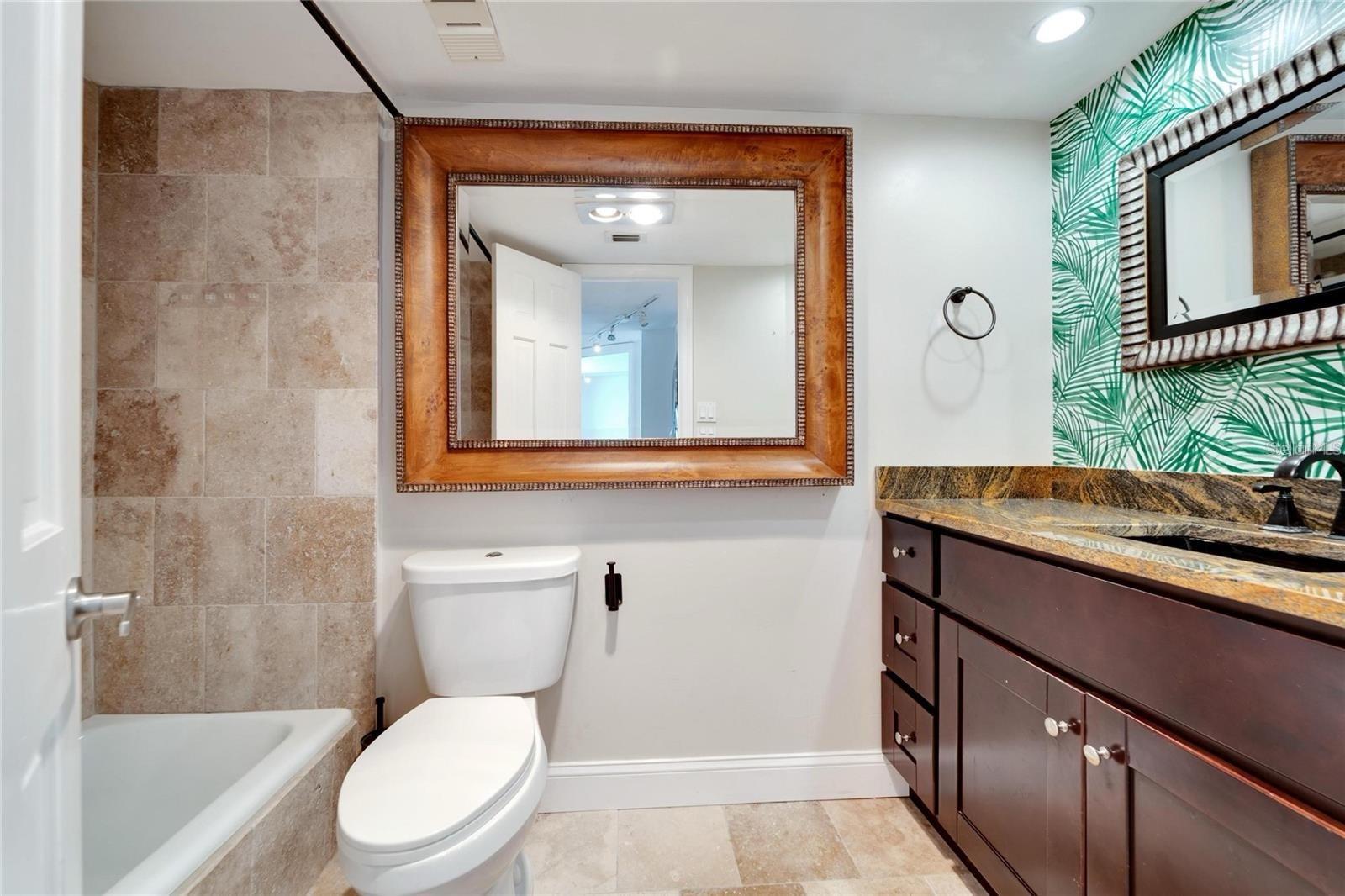 BAYSHORE DIPLOMAT A CONDOMINIU - Residential