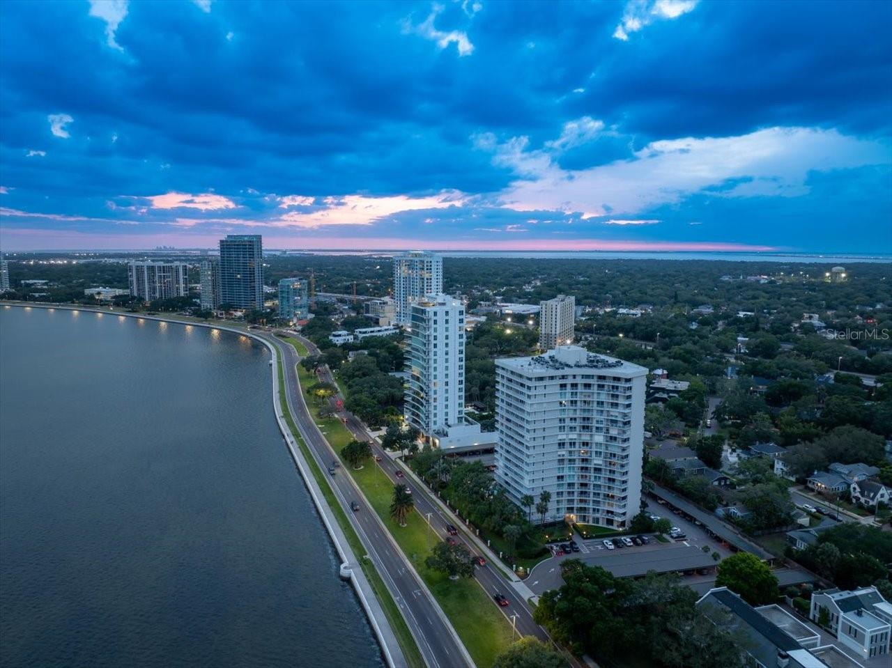 BAYSHORE DIPLOMAT A CONDOMINIU - Residential