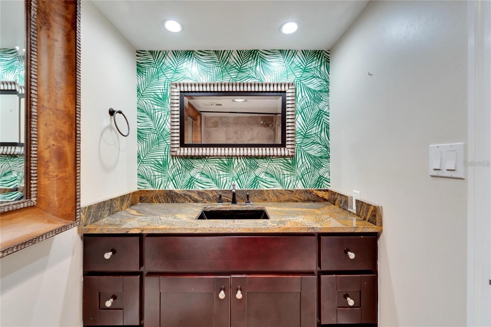 BAYSHORE DIPLOMAT A CONDOMINIU - Residential