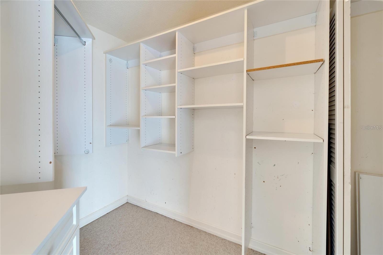 BAYSHORE DIPLOMAT A CONDOMINIU - Residential