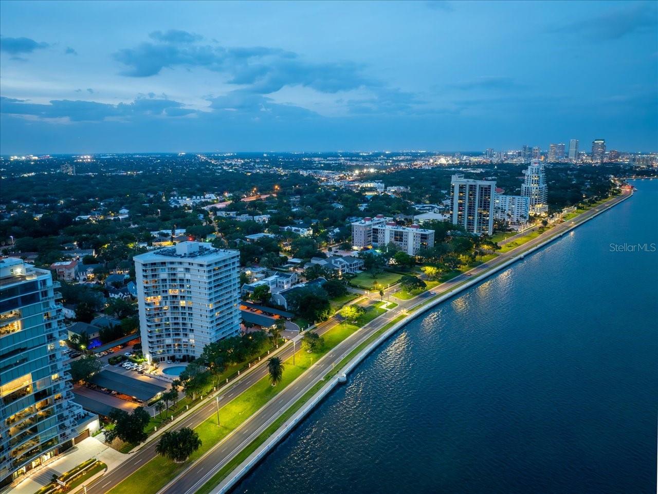 BAYSHORE DIPLOMAT A CONDOMINIU - Residential