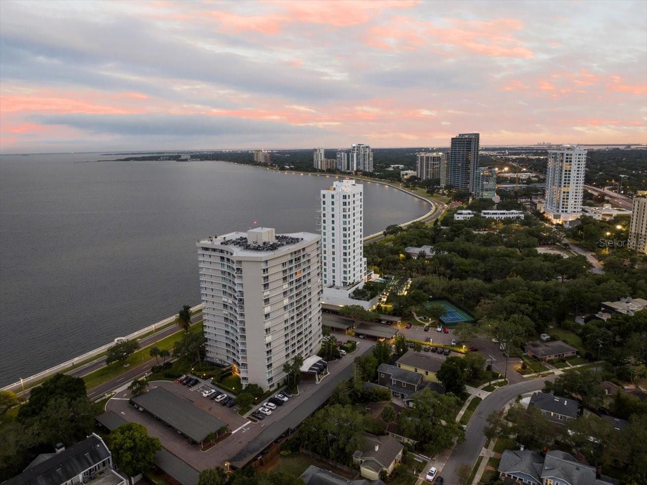 BAYSHORE DIPLOMAT A CONDOMINIU - Residential