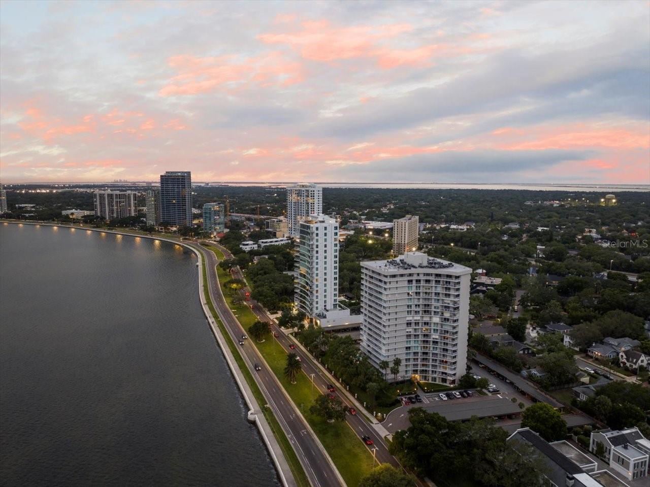 BAYSHORE DIPLOMAT A CONDOMINIU - Residential