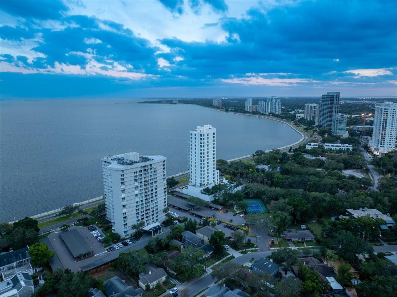 BAYSHORE DIPLOMAT A CONDOMINIU - Residential