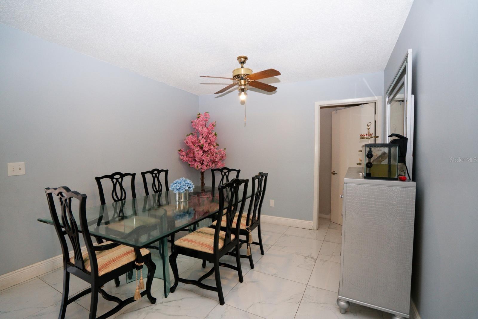 TOWNN COUNTRY PARK SEC 9 UN 09 - Residential