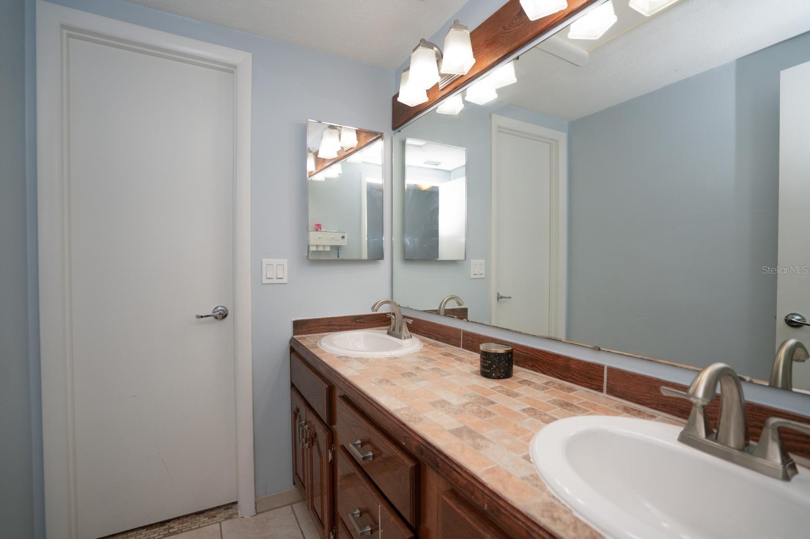 TOWNN COUNTRY PARK SEC 9 UN 09 - Residential